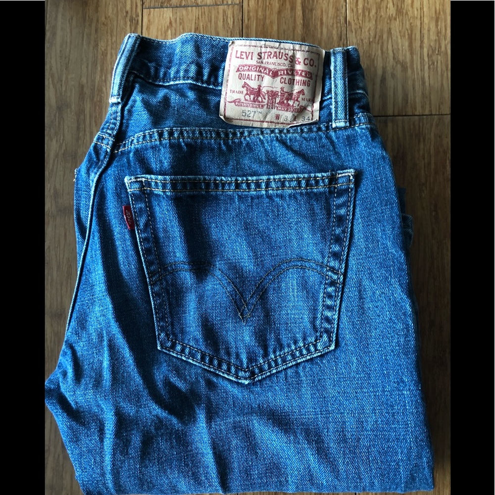 Men’s Levi’s 527